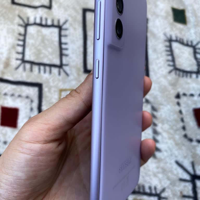 Samsung S21 Fe Telefonumun Arka Kapağı 3. Kez Yerinden Çıkıyor