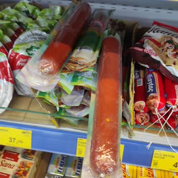 BİM Soğuk Dolap Ürünleri Bozuk Ve Çalışanları Tehdit Edici Konuşuyor