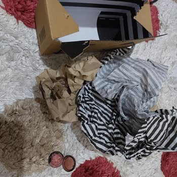 Sephora Kirik Far Gönderiyor