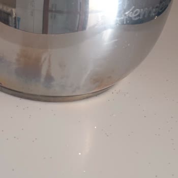 Porçöz Markasından Şikayetçiyim. Beyaz Eşyalarım Lekeli Kaldı.