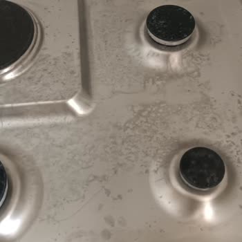 Porçöz Markasından Şikayetçiyim. Beyaz Eşyalarım Lekeli Kaldı.