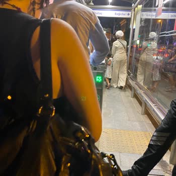 İBB - İstanbul Büyükşehir Belediyesi İstasyona Tek Turnike Yetersiz