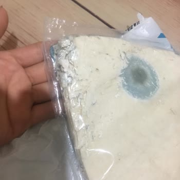 A101 Küflü Ürün Satıyor