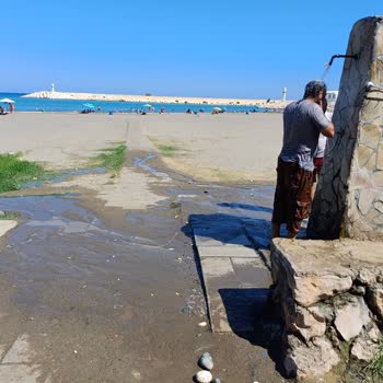 Erdemli Belediyesi Halk Plajındaki Kötü Görünüm