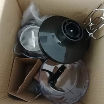 D&R Ürün İadesini Servise Gönderiyor. Ücret İadesi Yapmıyor.