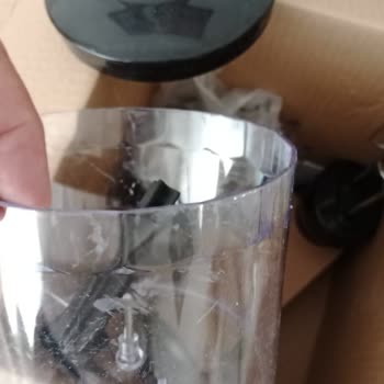 D&R Ürün İadesini Servise Gönderiyor. Ücret İadesi Yapmıyor.