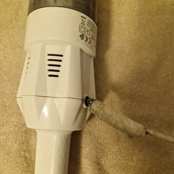 Kiwi Home Kiwi KVC4108 Dikey Süpürge Mağduru