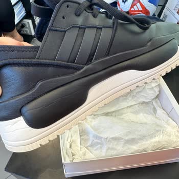 Adidas İnceleme Ekiplerinin Görevlerini Düzgün Yapmaması