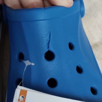 Sneaks Up Online Mağazadan Alınan Crocs Marka Terlik