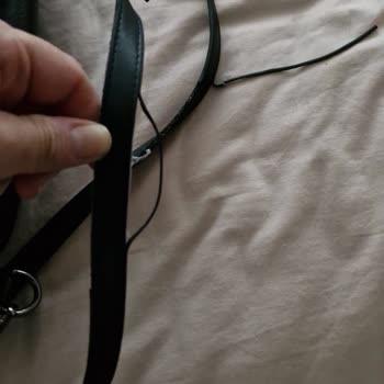 8. Ayında Askıları Sökülen Derimod Çanta