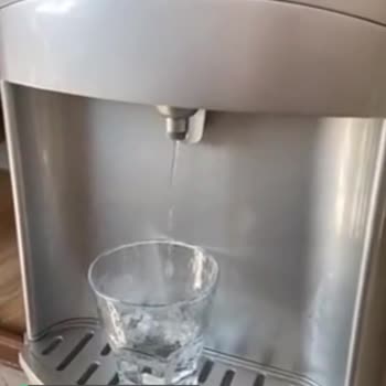 Siemens Su Sebili Bozuk, Servis Kabul Etmiyor!
