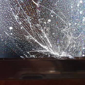 Teknosa Kırık Televizyon Ve Müşteriyle İlgilenmeme