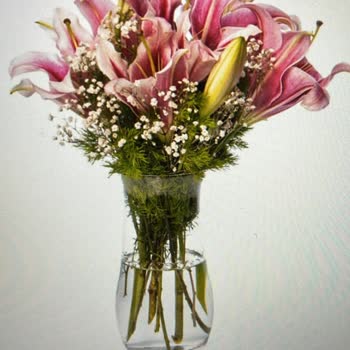 Çiçek Sepeti Solmuş Çiçekler Gönderdi!