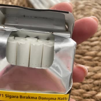 Marlboro Touch Blue Sigaralarının İç Tütünü Dökülüyor