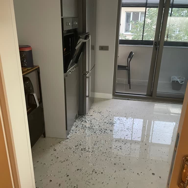 Ukinox Ankastre Fırın Cam Patladı Kimseye Ulaşılamıyor