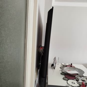 Vestel 65U9631 Yanlış Asma Aparatı Kullanılması