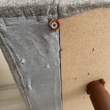 İpek Mobilya Kanepe Bacakları Kırıldı, Firma Destek Vermiyor