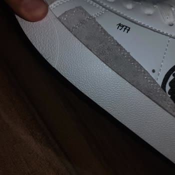 Sneakerslife.tr İnsanlarla Dalga Geçiyor