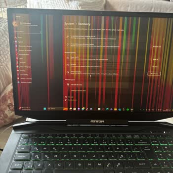 Monster Tulpar T7: Sürekli Ekran Sorunları Ve Yetersiz Teknik Destek