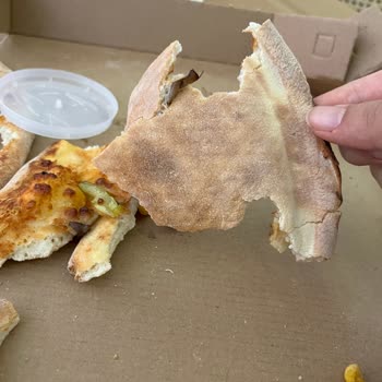 Domino's Pizza Hem Soğuk Hem Eksik Malzeme