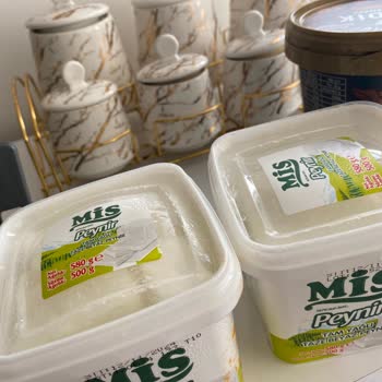 Şok Market Mis Bozuk Peynir Satışı