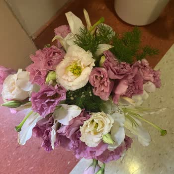 Çiçek Sepeti Bakımsız Özensiz Çiçek Gönderdi