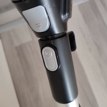 Bosch Elektrikli El Aletleri Bosch Şarjlı Seri 7 Süpürge Borusu İle Süpürgenin Geçme Yeri Kırıldı