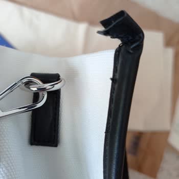 Maviden Aldığım Çanta Yırtık Çıktı