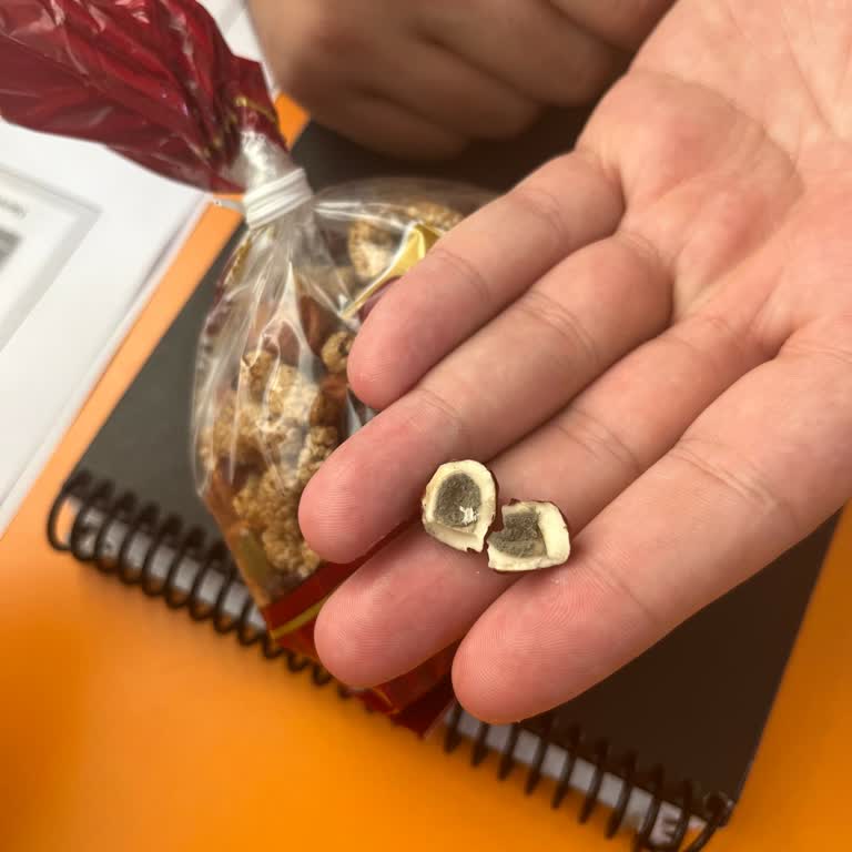 Can Kardeşler Kuruyemiş Ürün Kalitesi, Küflenmiş Fındık