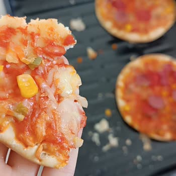 Superfresh 4lü Pizzadan Kıl Çıktı