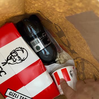 KFC Ciddiyetsizliği Kötü Gönderim