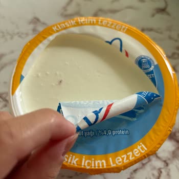 İçim Süt ve Süt Ürünleri İçim Yoğurdun İçinden Çıkan Şey