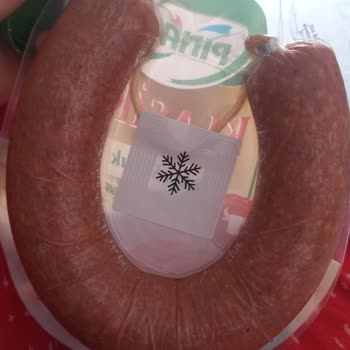 Pınar Et ve Süt Marketten Alınan Sucuktan Kıl Çıkması