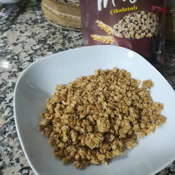 BİM Çikolatasız Çikolatalı Müsli