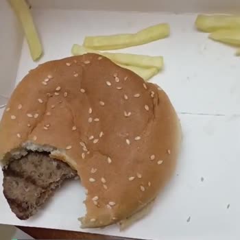 Saloon Burger Çok Kötü Hizmet