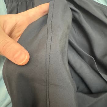 Gaus "Instagram Butiklerinin Satış Sonrası Kaybolmaları Üzerine"