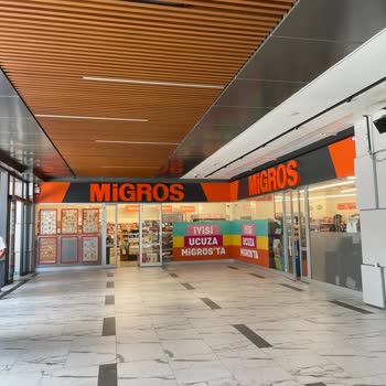 Migros Skyland Şubesi Küflenmiş Ürünler