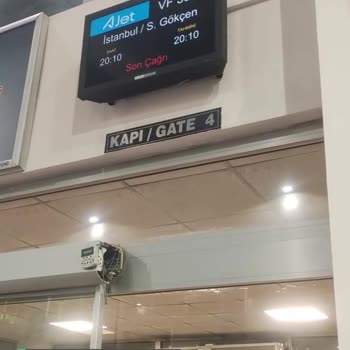 Ajet (Anadolu Jet) Uçuş Saatlerine Uymuyor! Sürekli Gecikiyor!