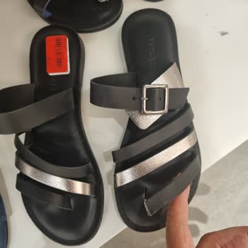 Yargıcı Kullanılmış Ve Hasar Görmüş Ürünleri Outlet Diye Satıyor.