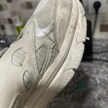 Skechers Firma Ürünün Arkasında Durmalı