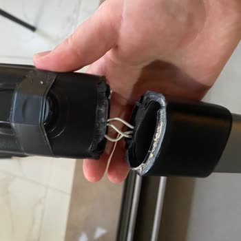 PHILIPS Ev Aletleri Dikey Süpürge Kırıldı