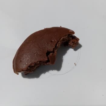 Şölen Çikolata Şölen Ürünlerinde Hijyen Sorunu: Luppo İçinden Saç Çıktı!