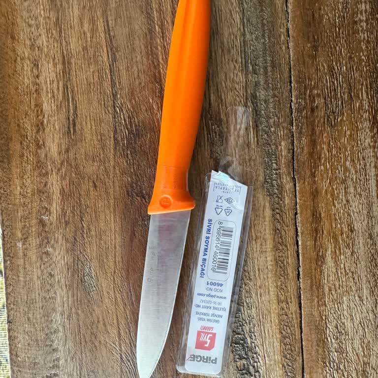 Pirge Bıçak Sucuk Keserken Kırıldı