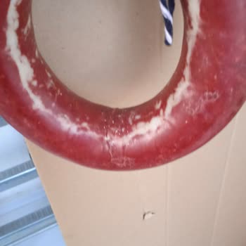 Afyonkarahisar Düzenli Sucukları Özensiz Kargo Sağlıksız Ürün