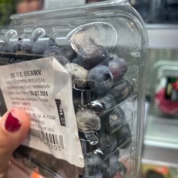 Macro Center İstinyePark Küflü Ürün Satışı