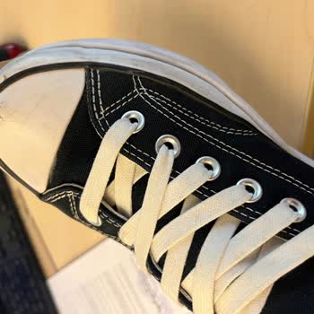 Converse 6 Ayda Ayakkabı Delindi!