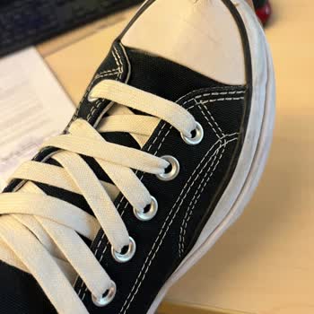 Converse 6 Ayda Ayakkabı Delindi!