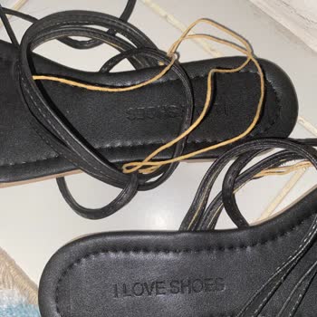 iloveshoes.com.tr Pişmanlık Paranıza Yazık
