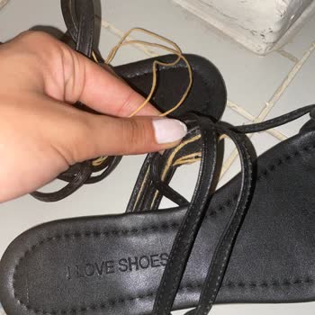 iloveshoes.com.tr Pişmanlık Paranıza Yazık