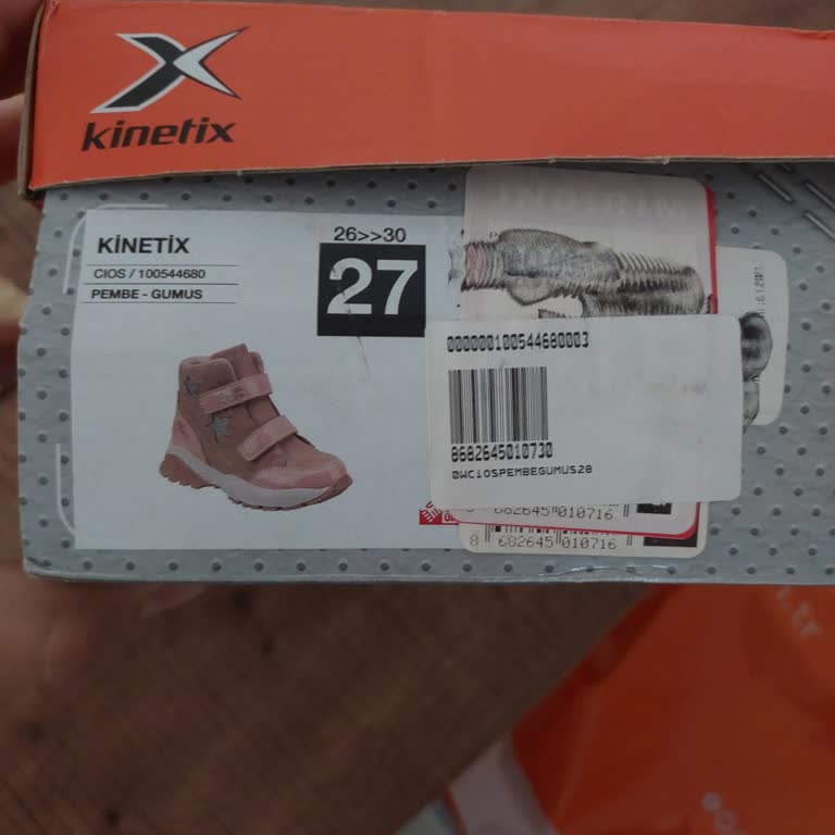 FLO Ayakkabı FLO Yanlış Ürün Gönderip Beni Mağdur Etti